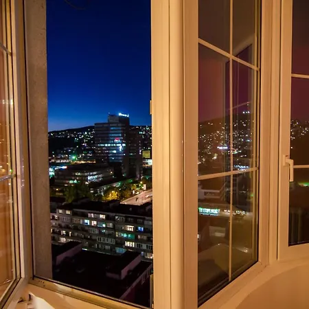 Viki With Picture Perfect View サラエヴォ